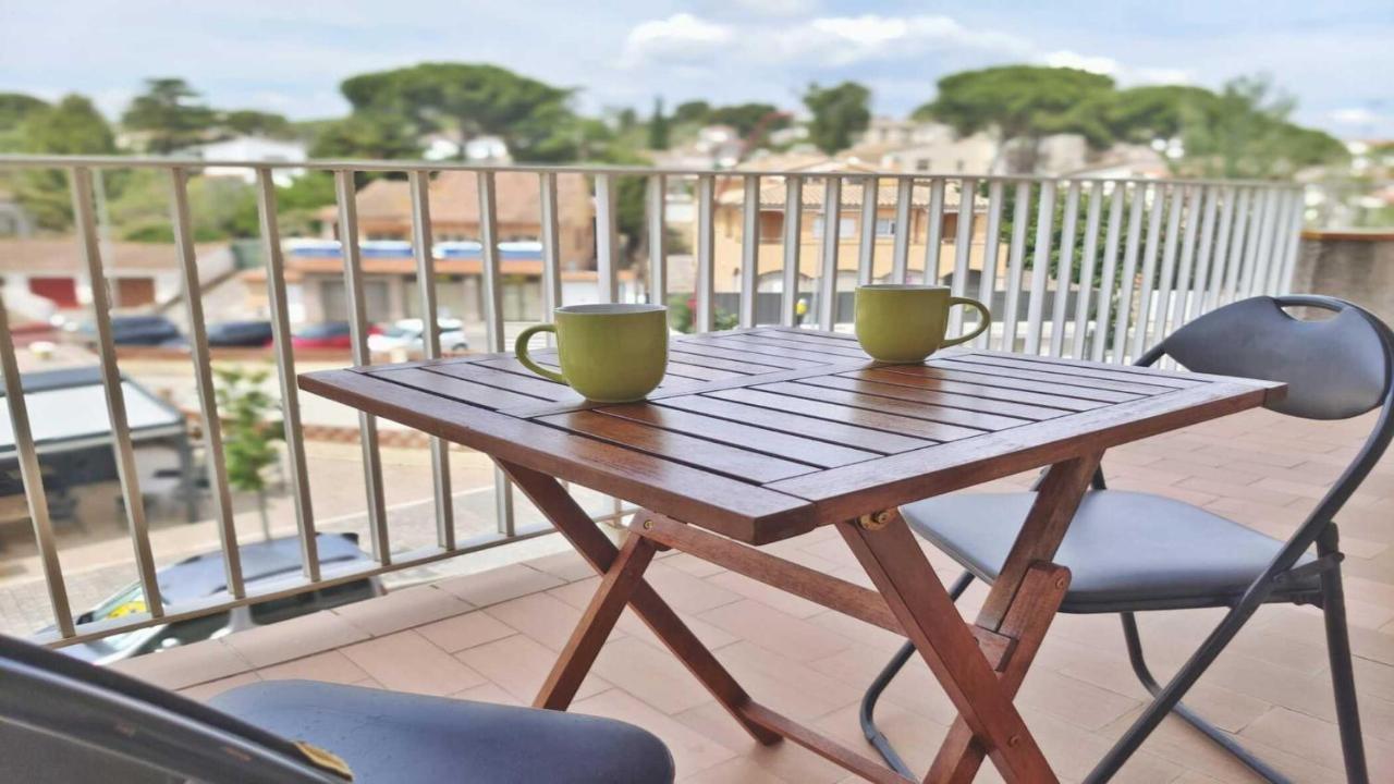 Vacay Apartamento Costamar, A Pasos De La Playa En Costa Brava , L'Escala Exterior photo